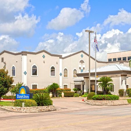 Days Inn & Suites By Wyndham Webster Nasa-Clearlake-Houston Buitenkant foto